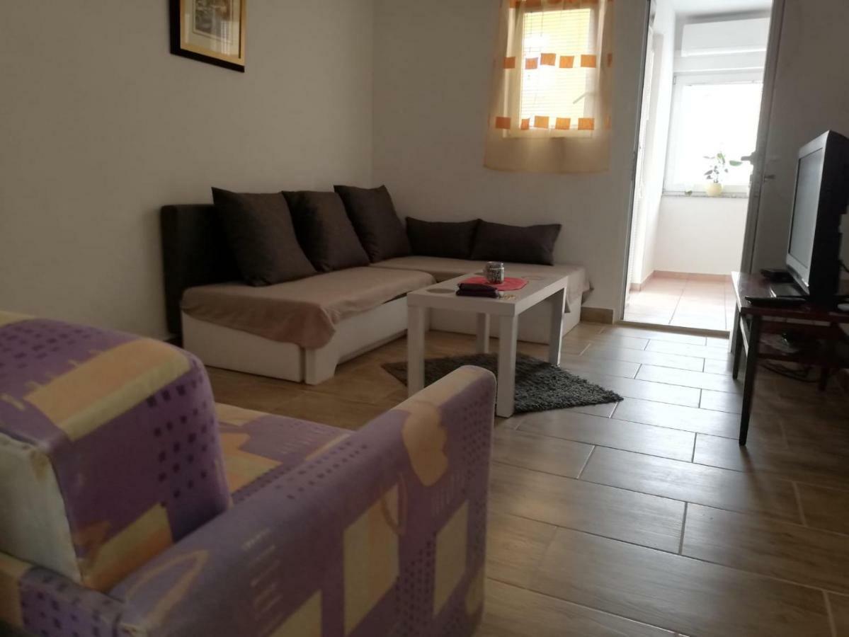 Apartment Ani